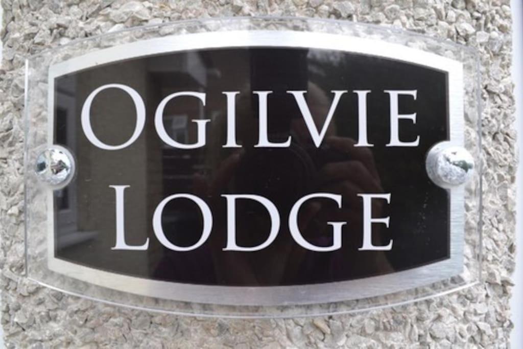 Ogilvie Lodge Llandudno Junction Exterior foto