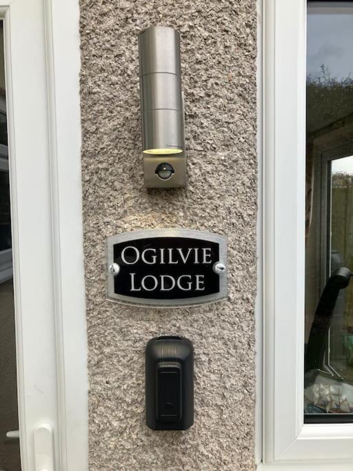 Ogilvie Lodge Llandudno Junction Exterior foto